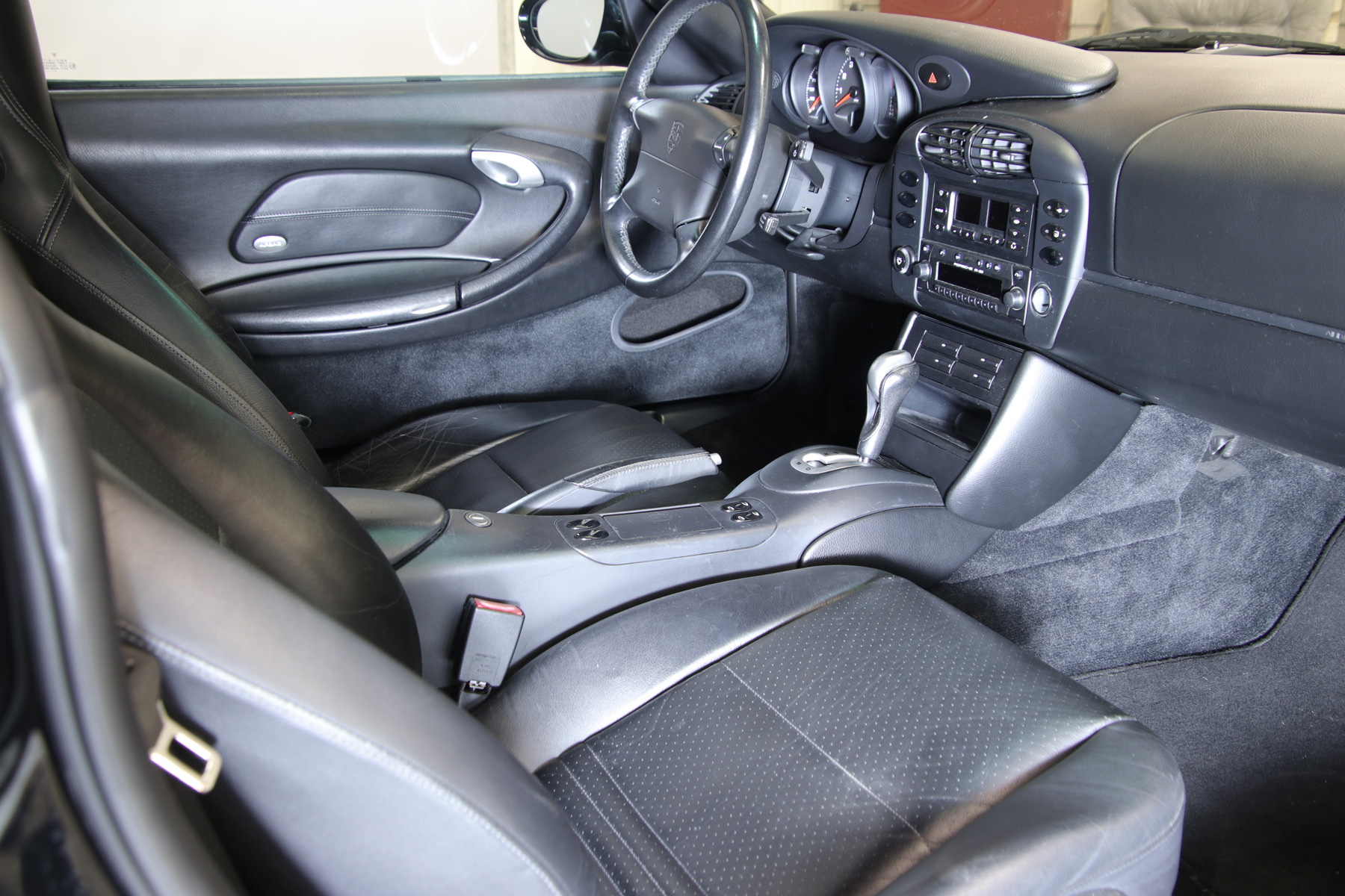 ++VERKAUFT!++ Porsche 996 Carrera Coupe 3.4 L 221KW (300 PS)