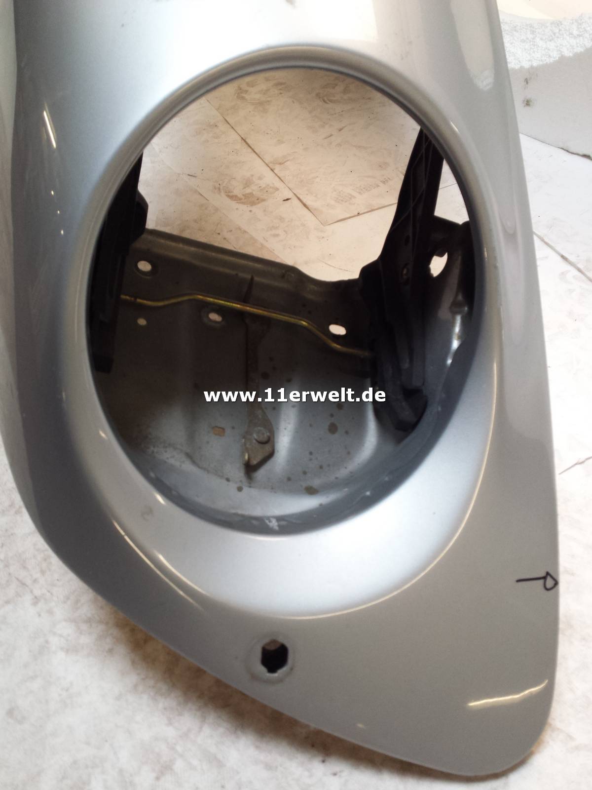 Original Porsche 993 Kotflügel rechts, silber