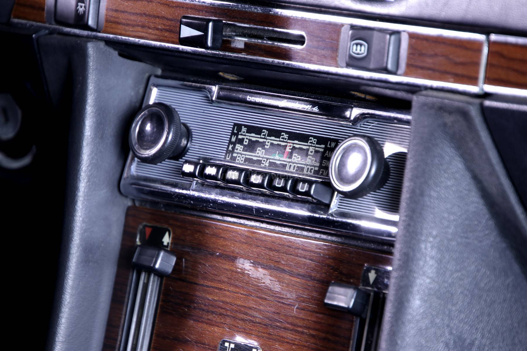 ++VERKAUFT++ Mercedes 280SL R107 silber