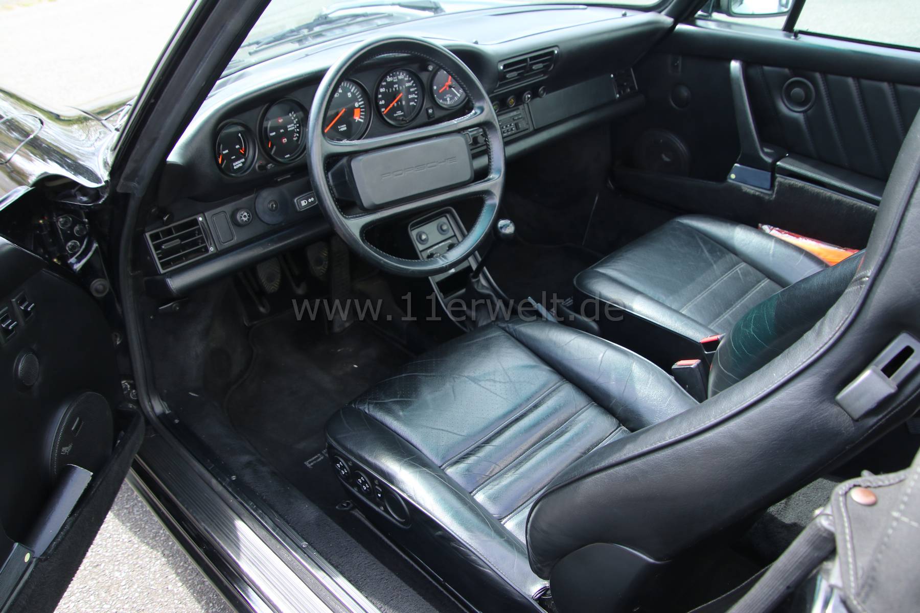Porsche 911 Carrera Cabrio