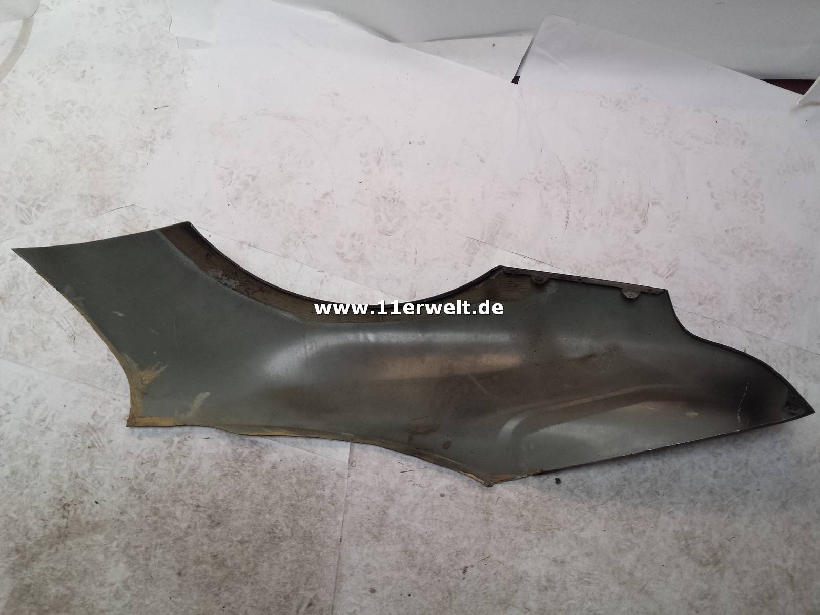 Original Porsche 993 Seitenteil Ausschnitt hinten links, schwarz