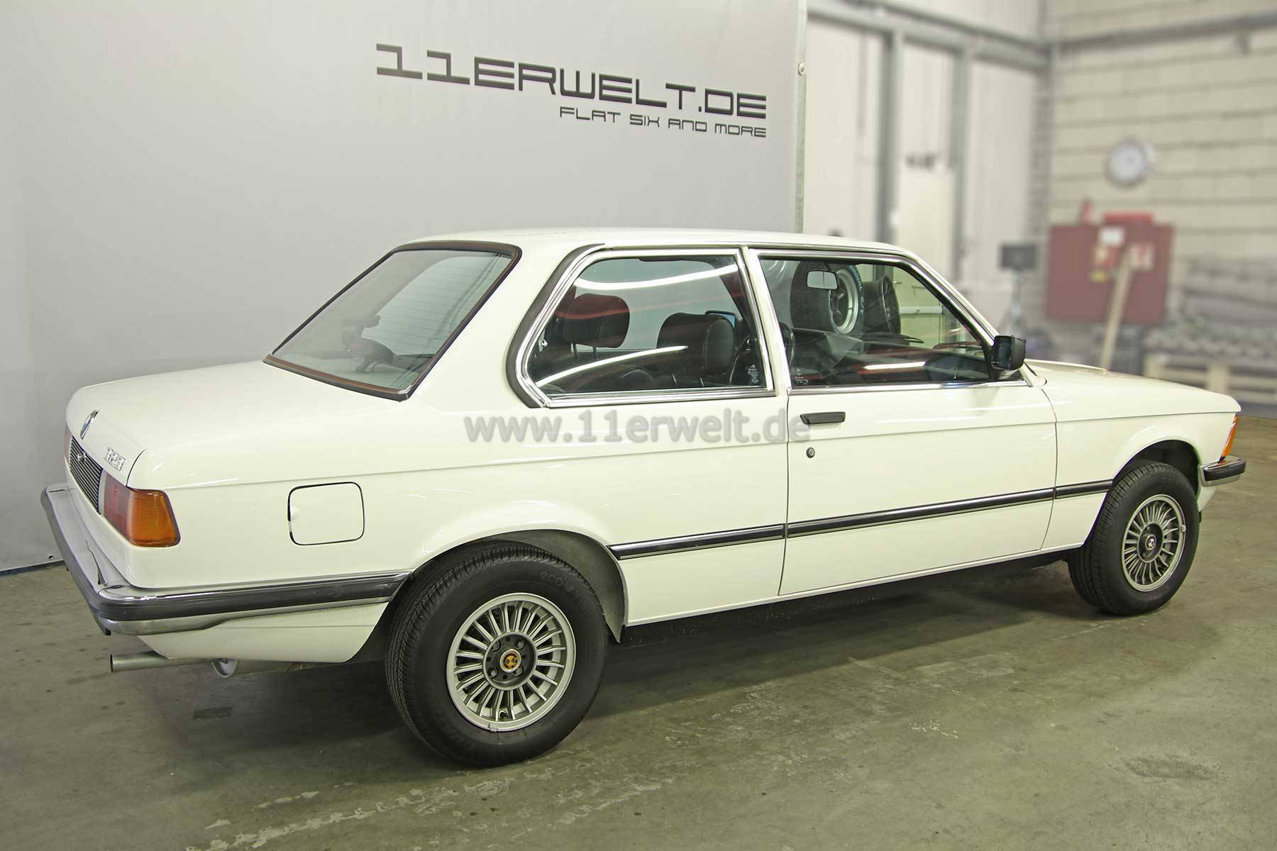 BMW E21 323i