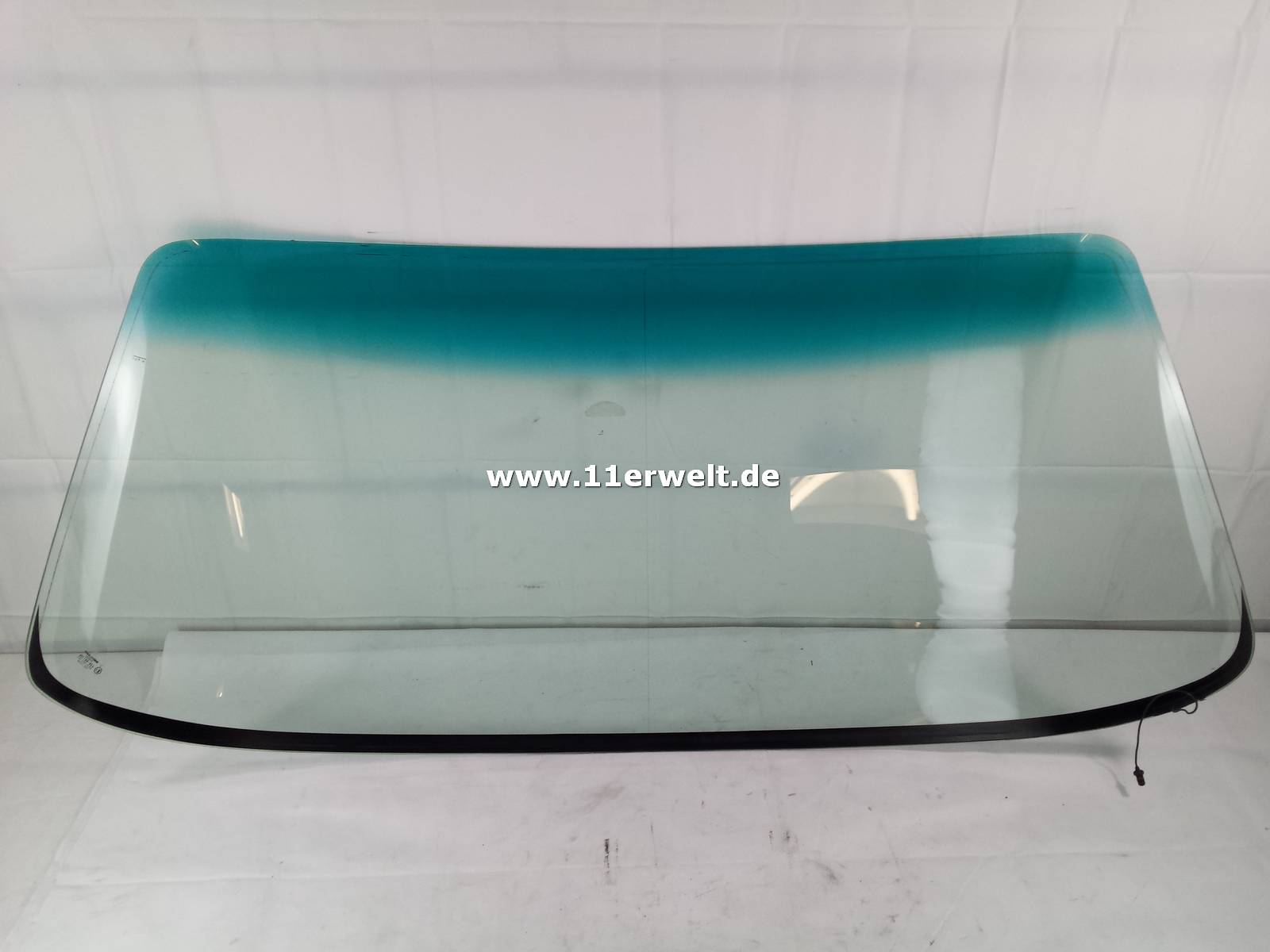 Frontscheibe mit Grünkeil und Antenne Porsche 964