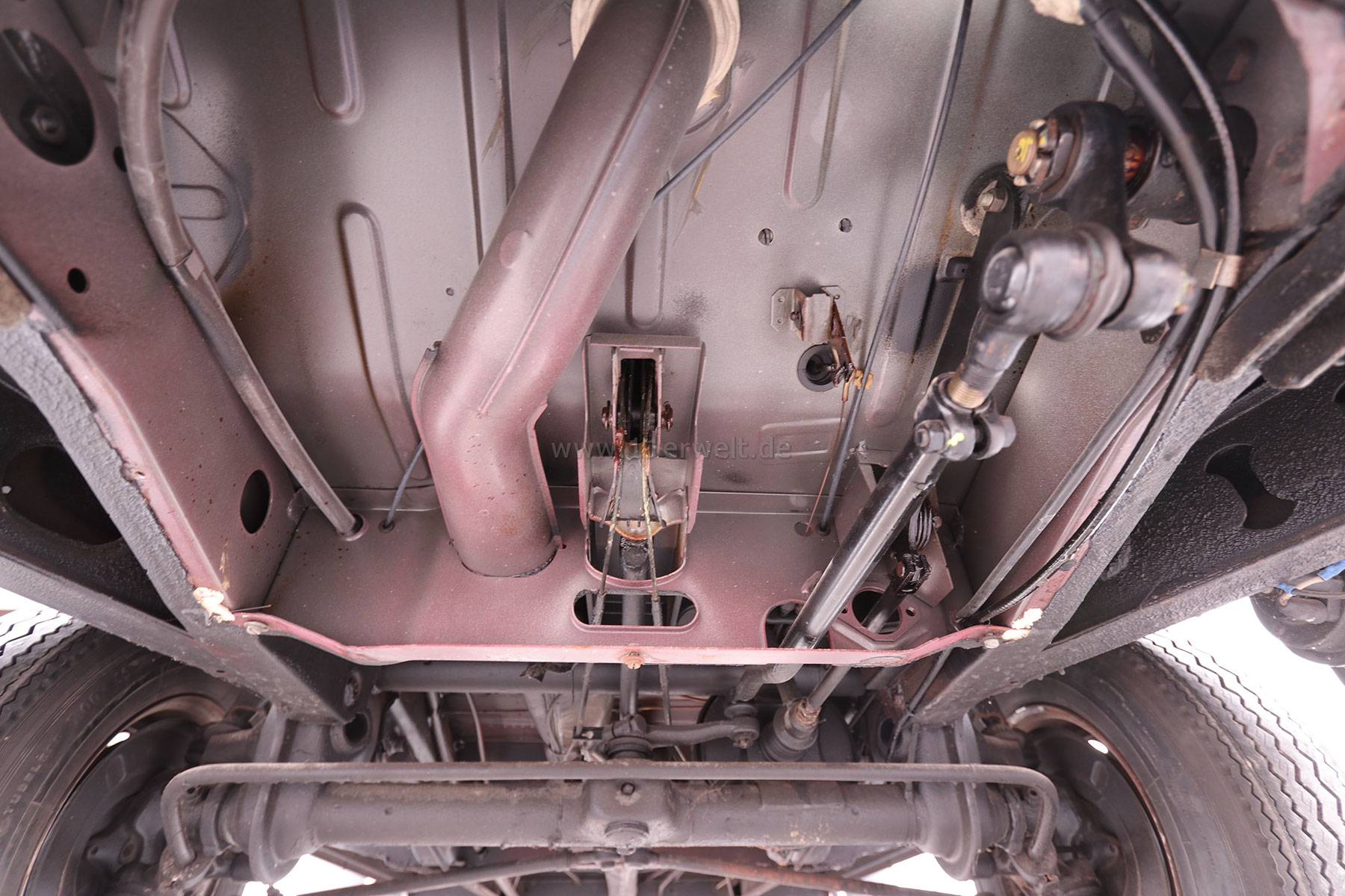 Einzigartiger VW Bulli T2a mit nur 4.998 Meilen