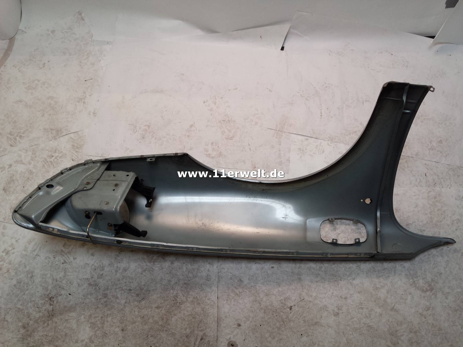 Original Porsche 993 Kotflügel links, silber