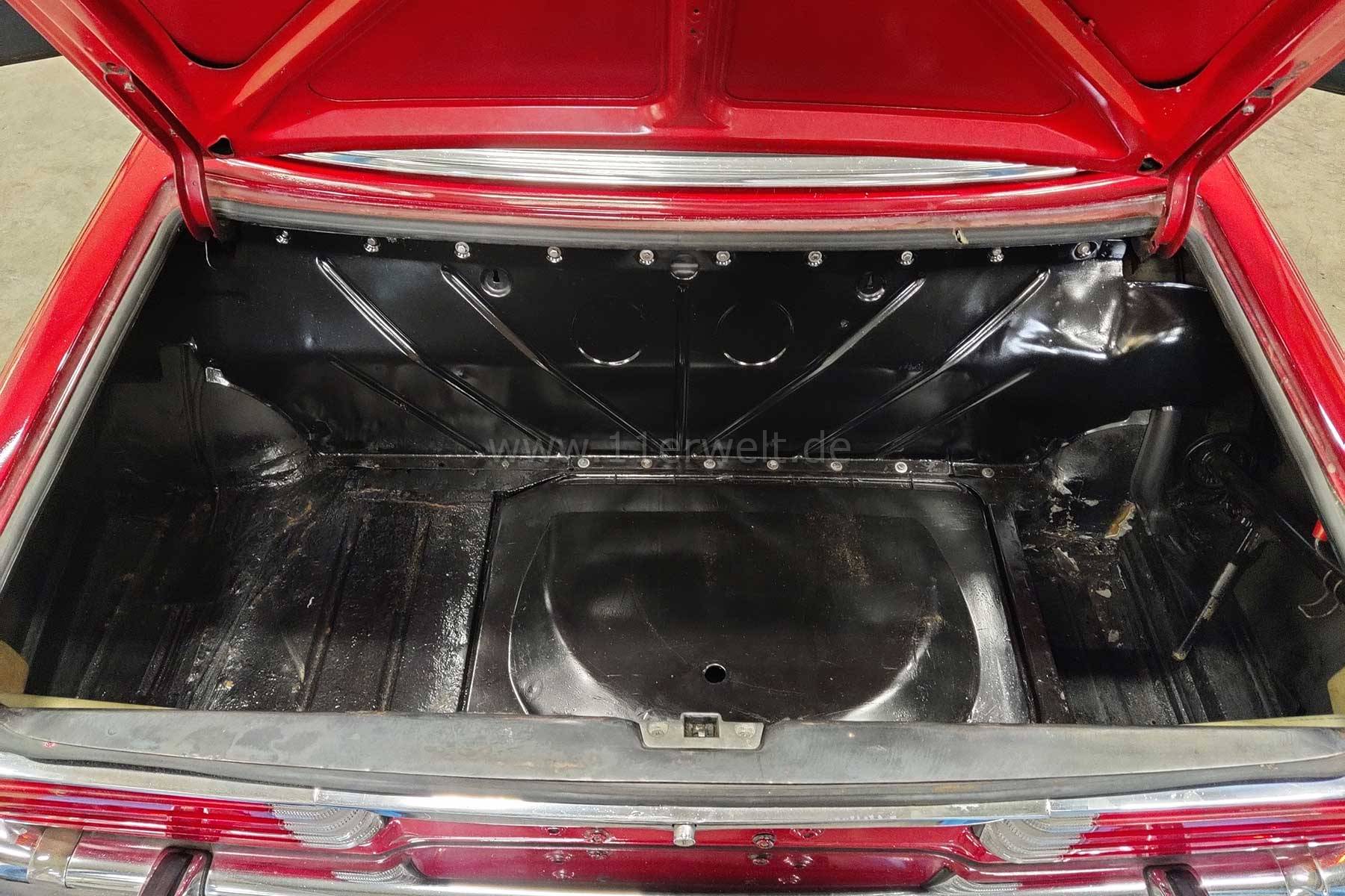 Mercedes R107 350SL zum Restaurieren