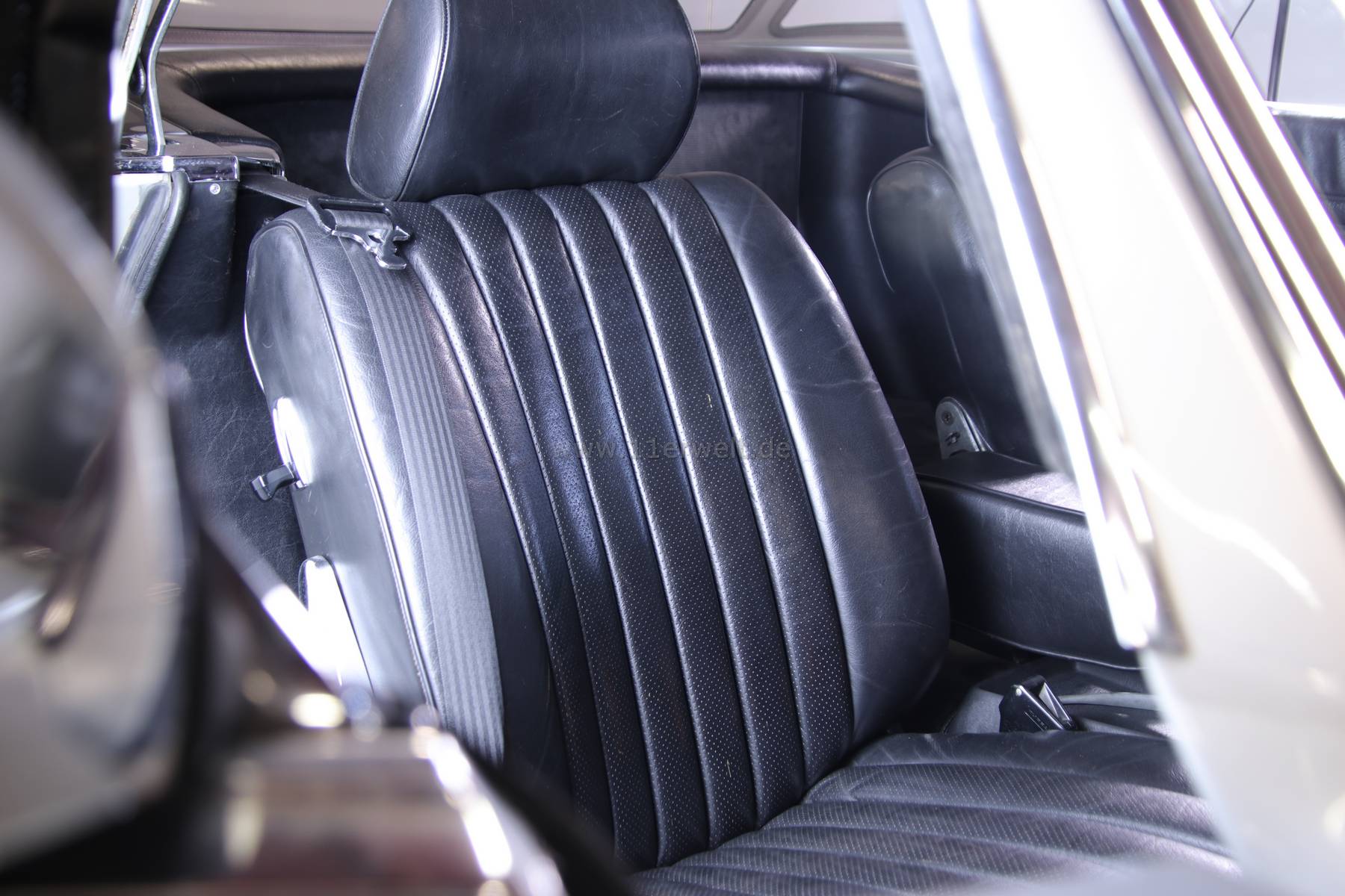 ++VERKAUFT++ Mercedes 280SL R107 silber