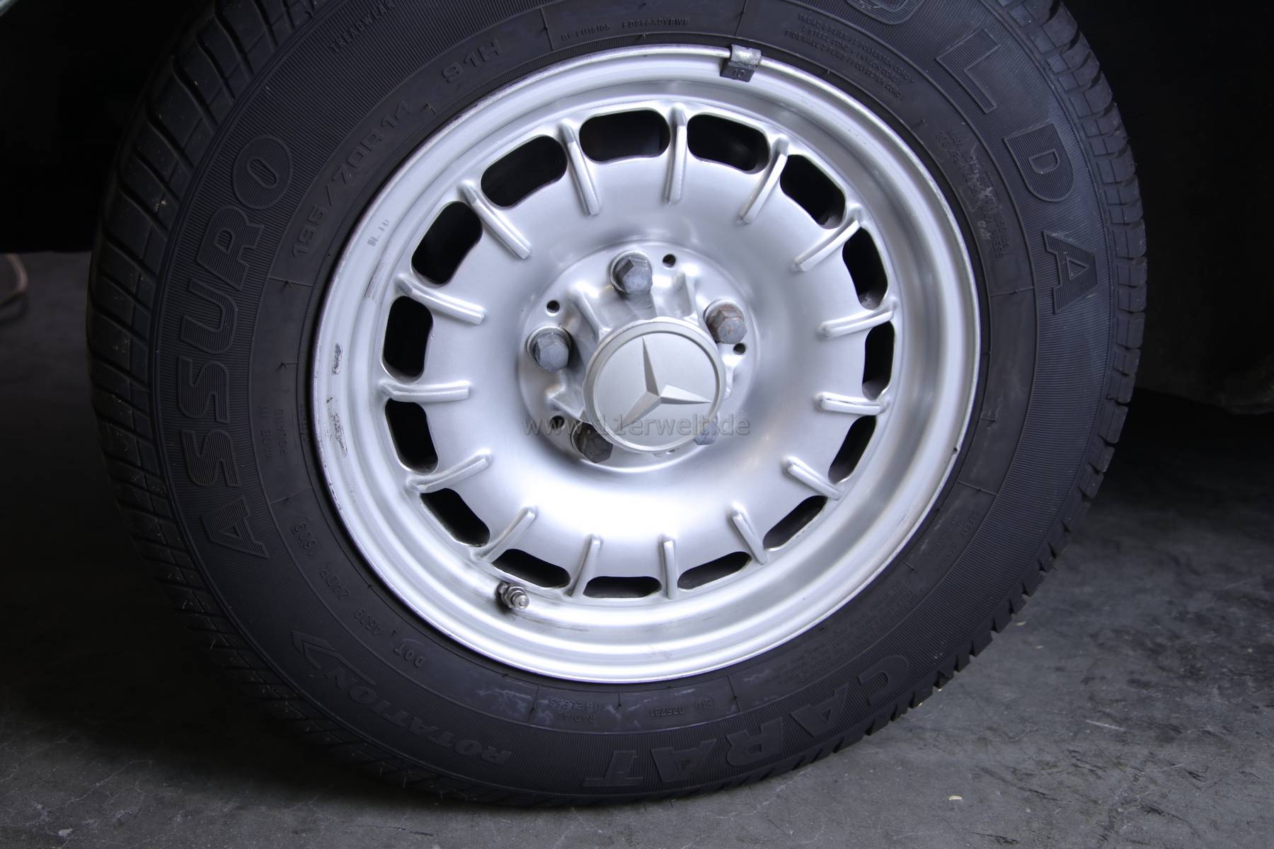 ++VERKAUFT++ Mercedes 280SL R107 silber