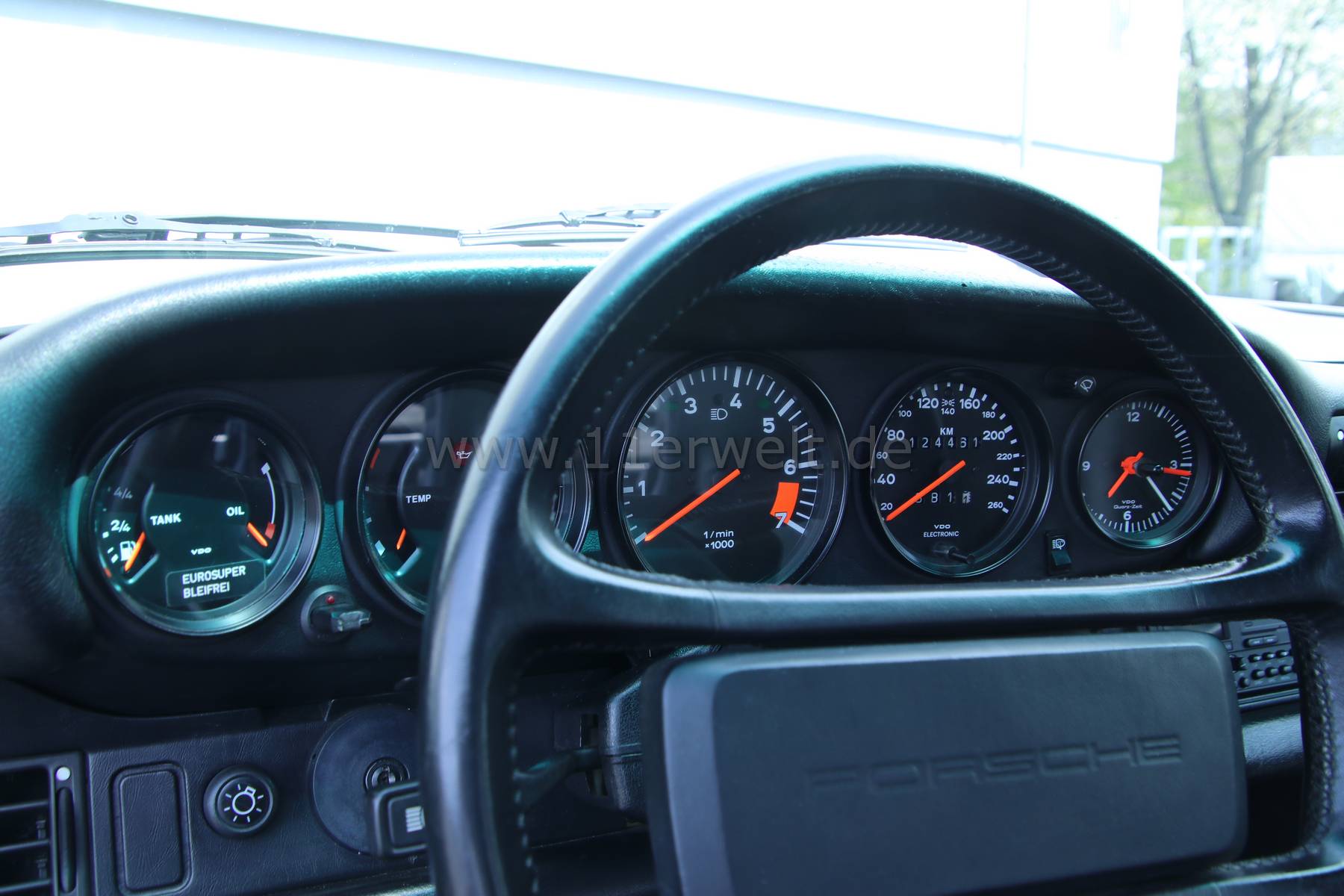 Porsche 911 Carrera Cabrio