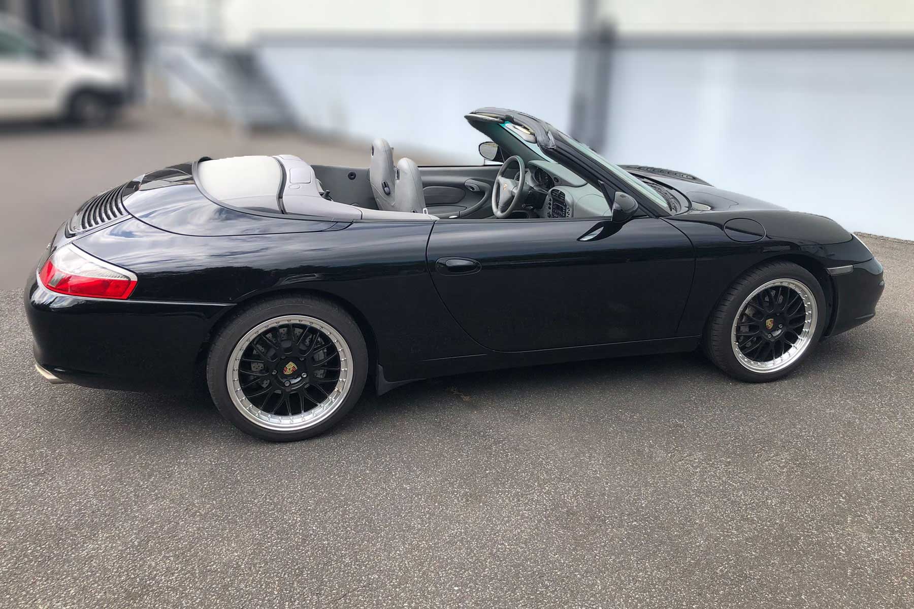 Porsche 996 Carrera 4 Cabriolet NUR 46.900 km