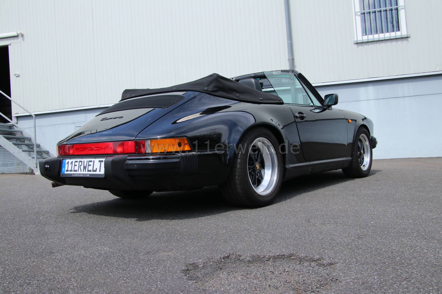 Porsche 911 Carrera Cabrio