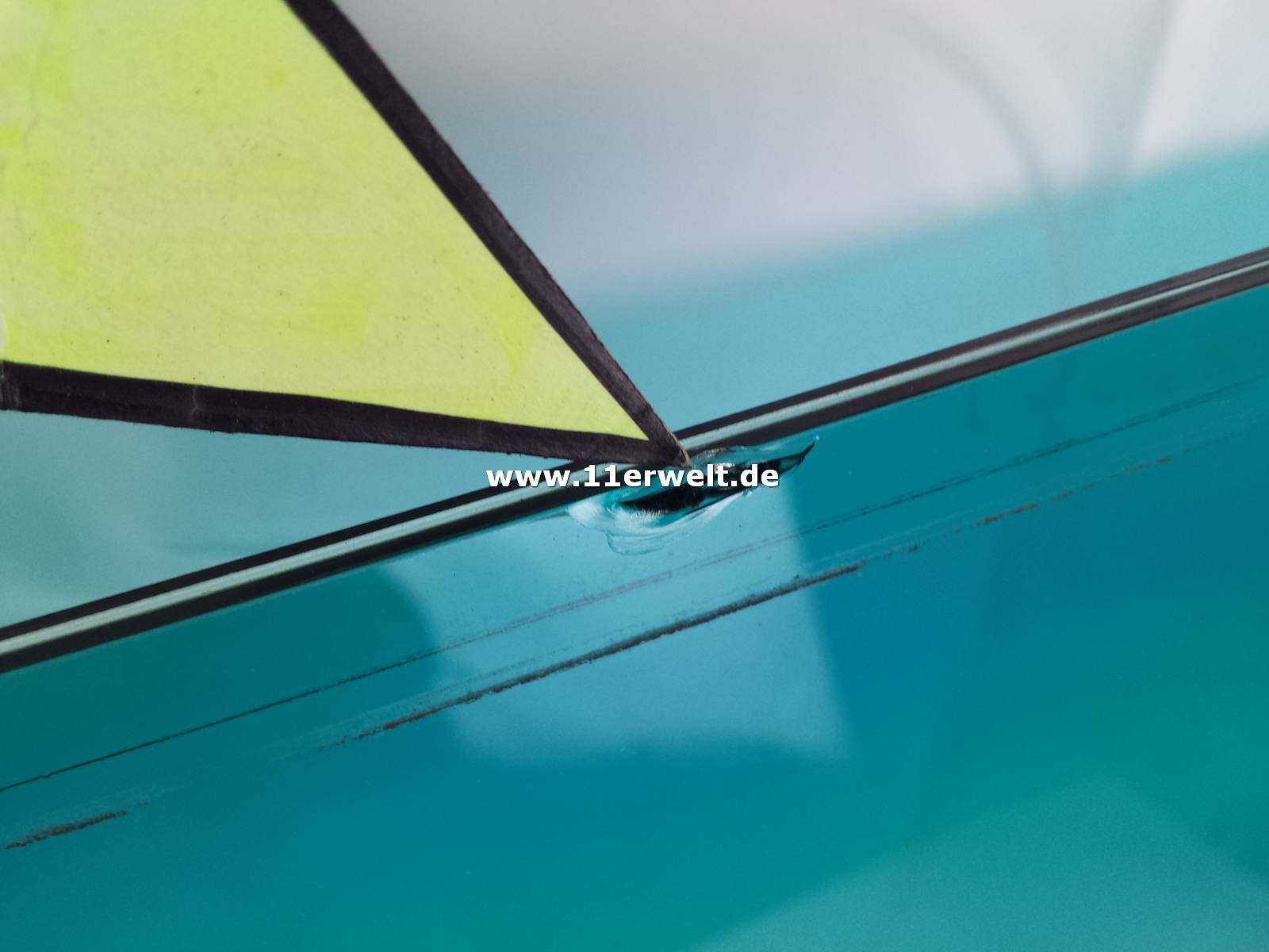Frontscheibe mit Grünkeil und Antenne Porsche 964