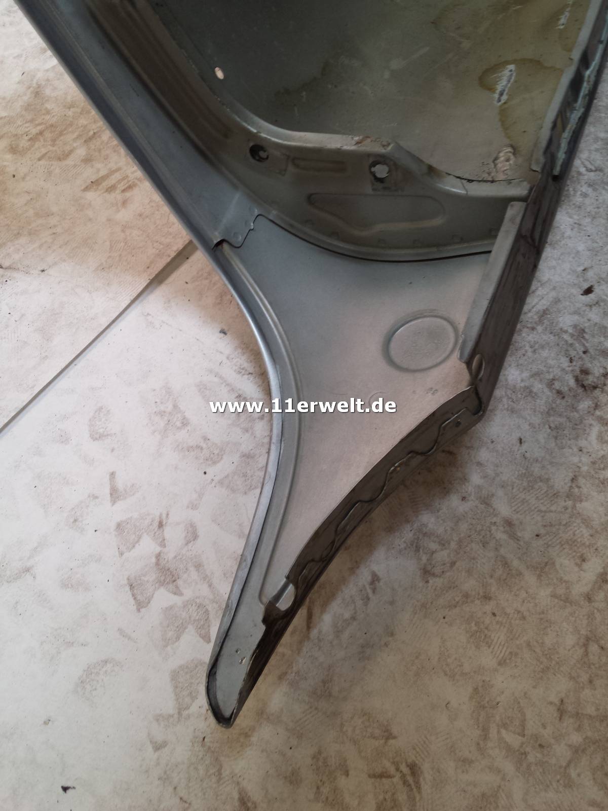 Original Porsche 993 Kotflügel rechts, silber