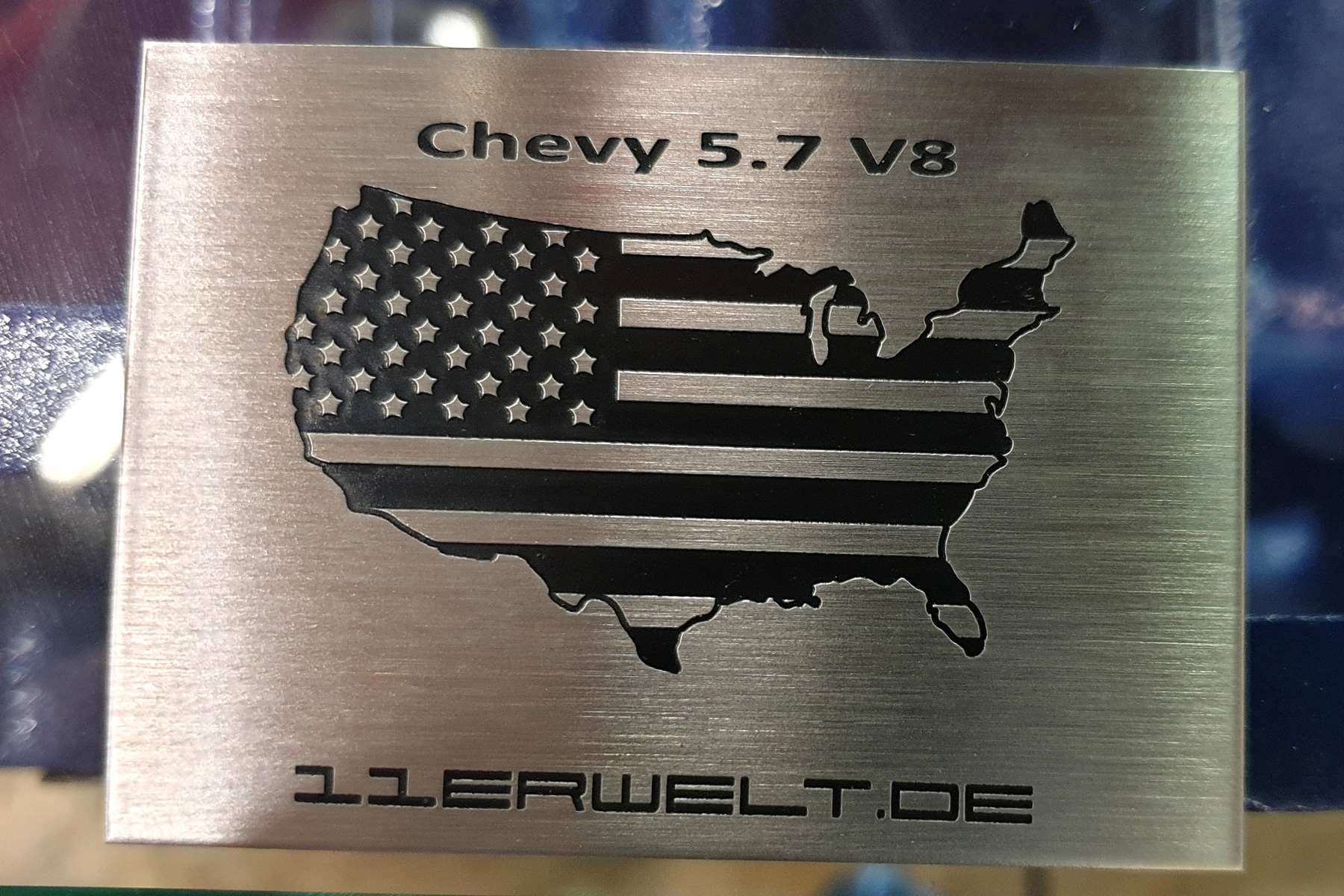 exklusiver Motortisch Chevy 5.7 V8 mit 2 Glasplatten und Beleuchtung