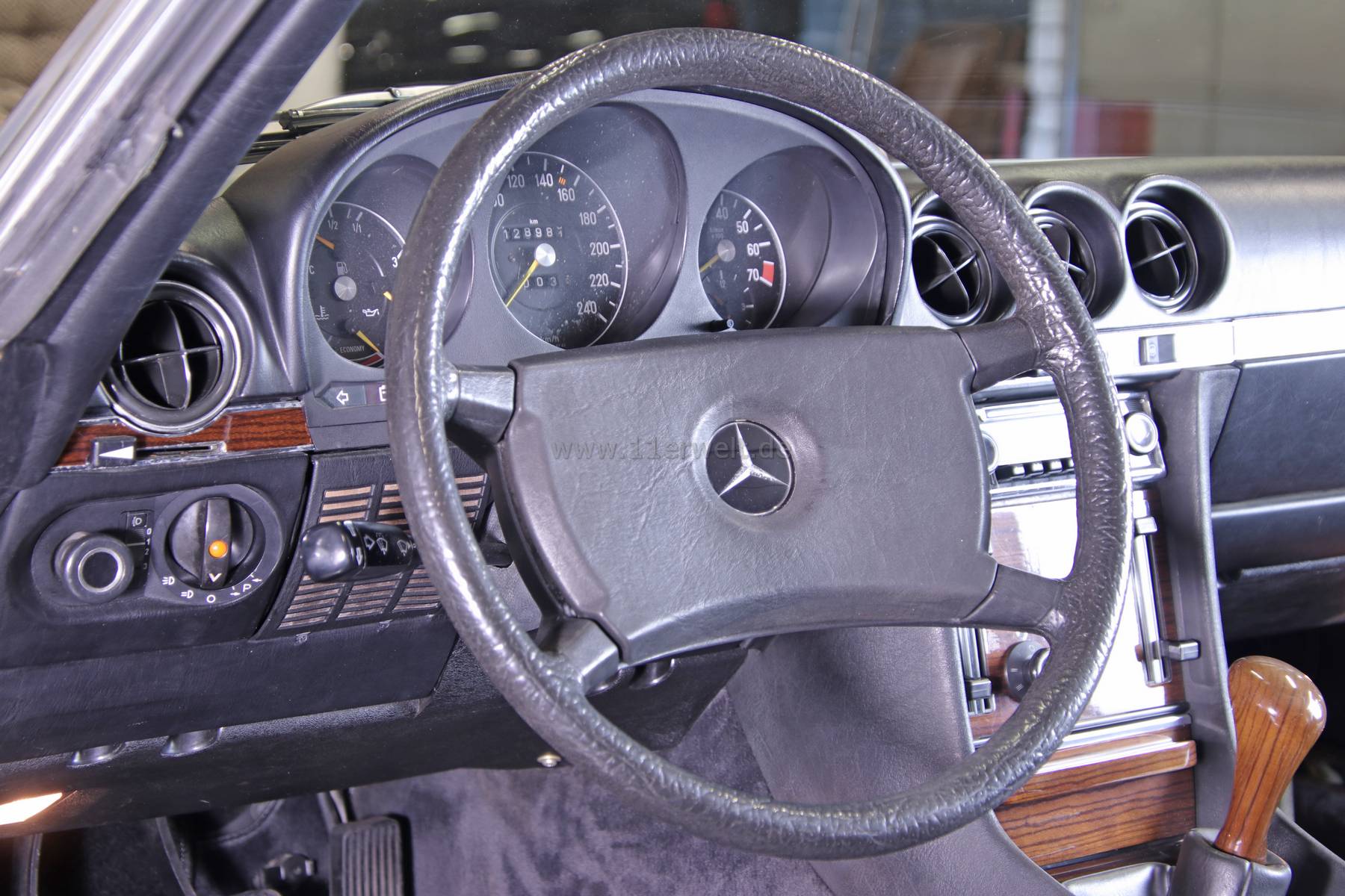 ++VERKAUFT++ Mercedes 280SL R107 silber