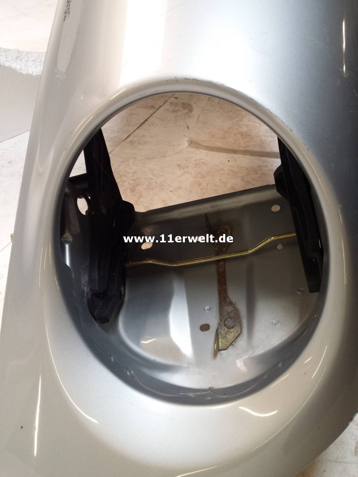Original Porsche 993 Kotflügel links, silber