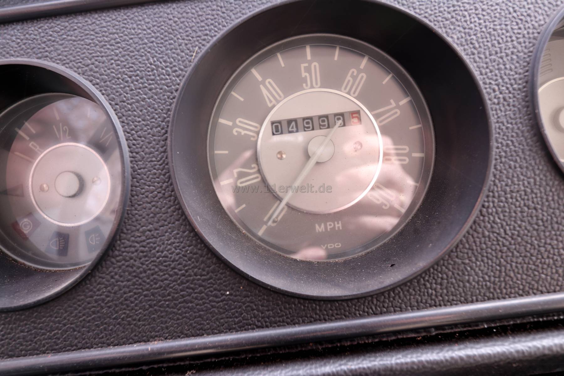 Einzigartiger VW Bulli T2a mit nur 4.998 Meilen