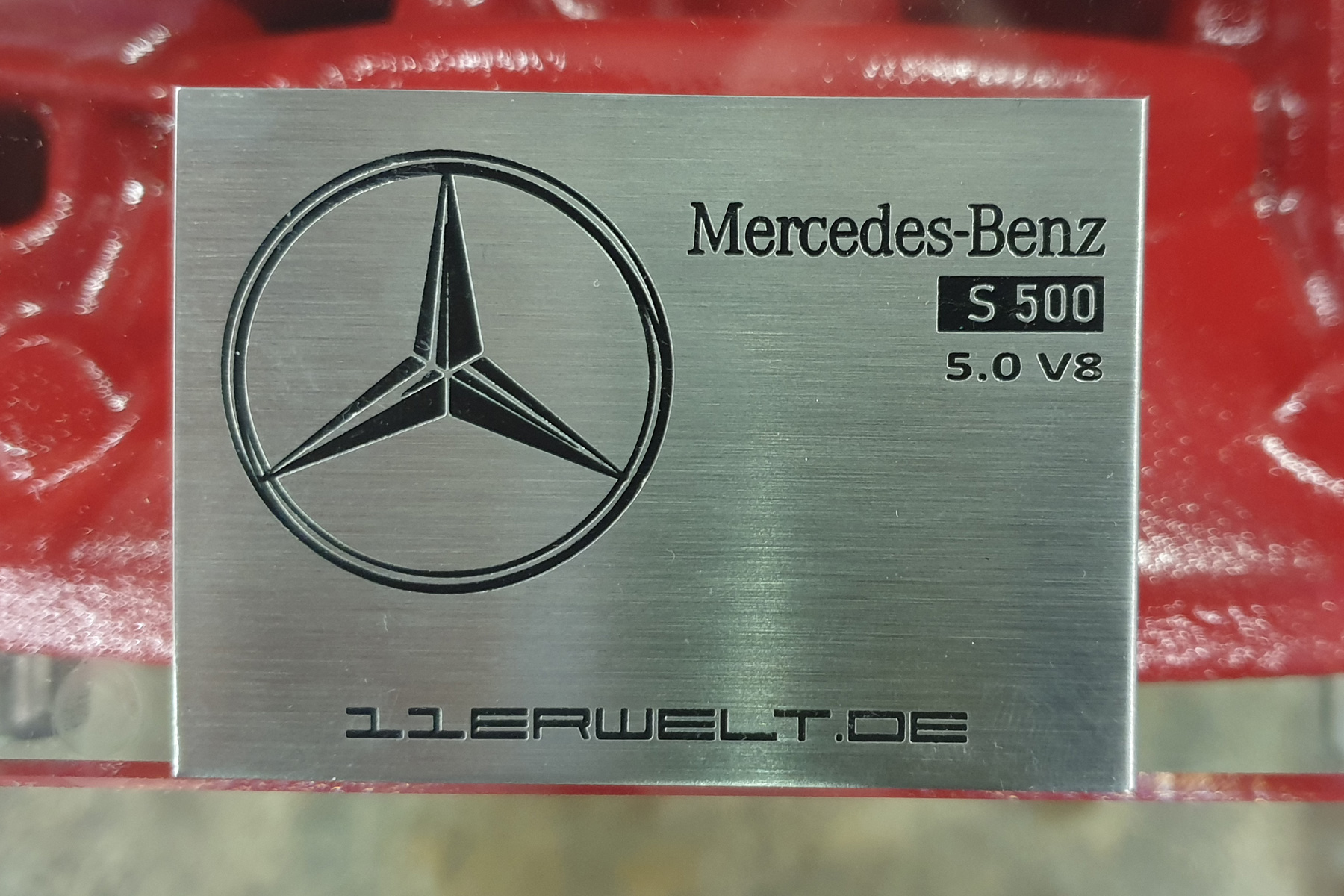 VERKAUFT! exklusiver Motortisch Mercedes S500 V8 mit 2 Glasplatten und Beleuchtung