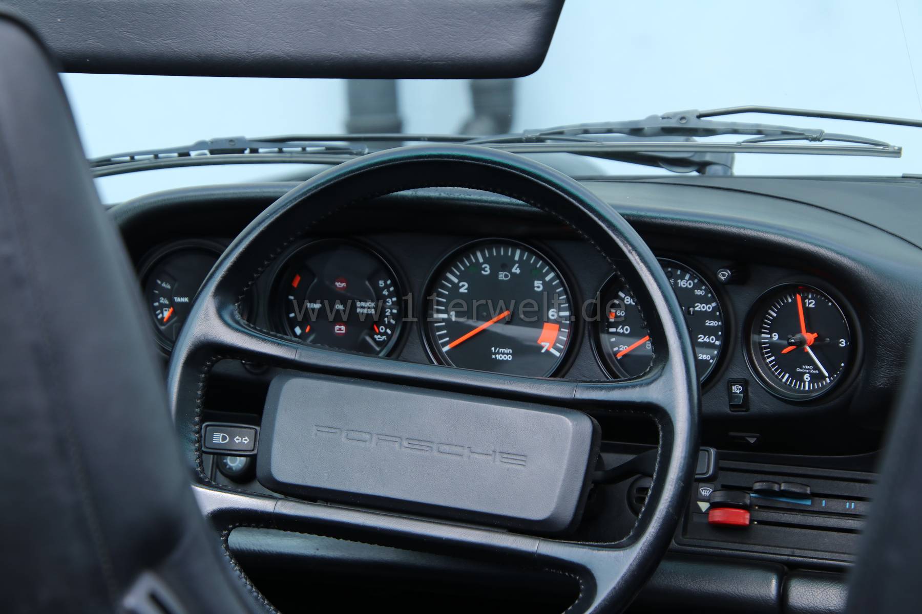 Porsche 911 Carrera Cabrio