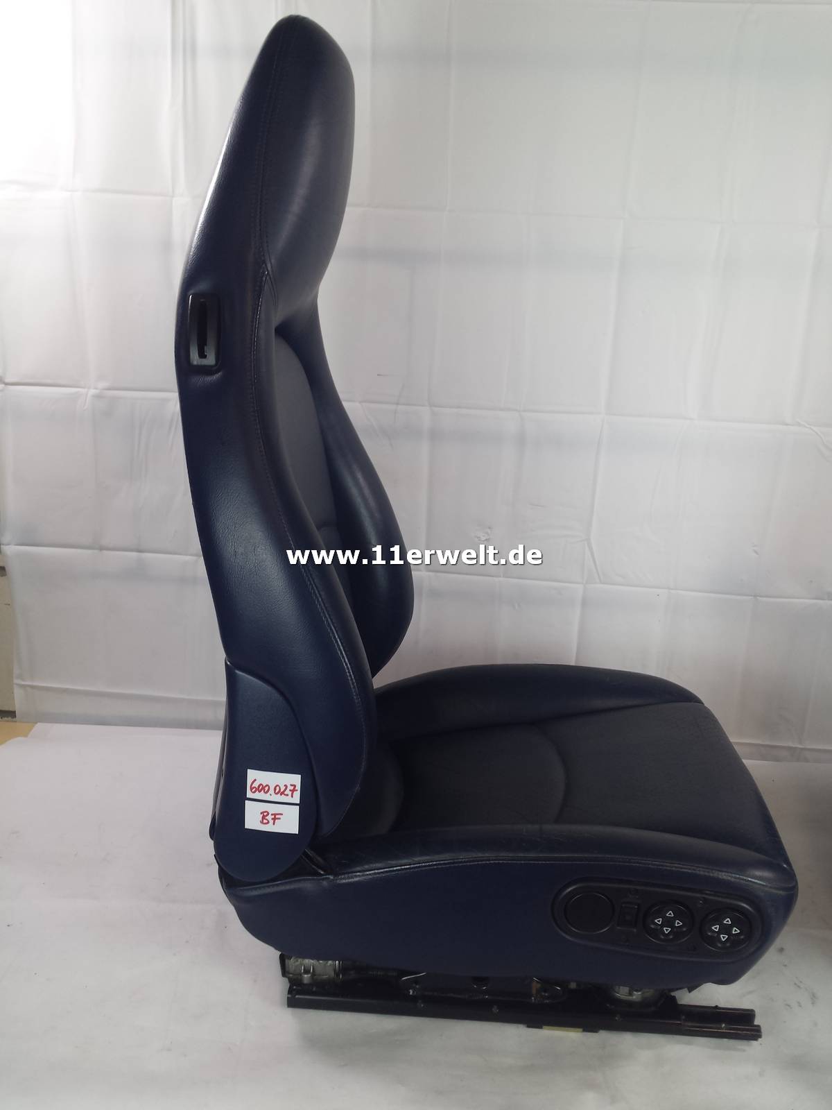 Ledersitze Porsche 993 dunkelblau elektrisch verstellbar mit Sitzheizung